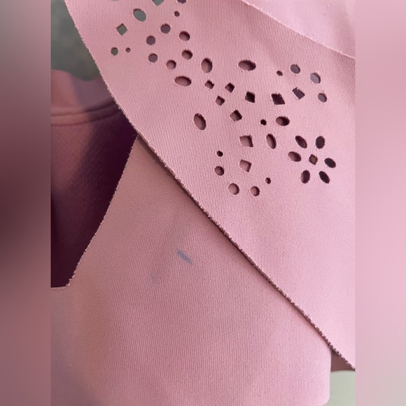 Victoria Sport Light Pink Clip Sports Bra - Picture 8 of 8